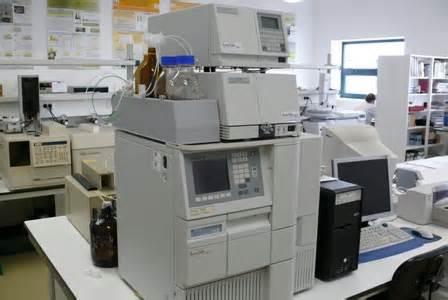 Cromatógrafo líquido