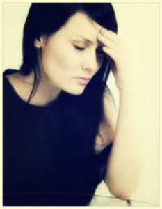 Causas e tratamento para fraqueza no corpo e sensações de desmaios