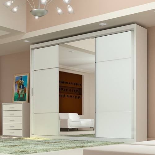 Guarda roupa com porta de correr