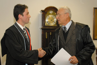 O cargo de juiz substituo inicia a carreira de magistratura. O cargo de juiz substituo inicia a carreira de magistratura.